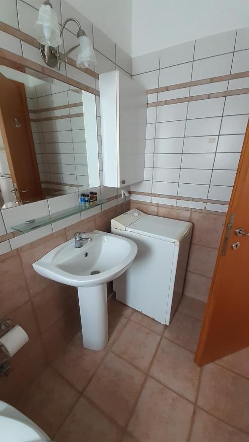 Elissos Appartment Monemvasia Yefira Exteriér fotografie